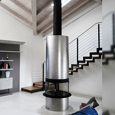 Камин Diamante, центральный, нерж. сталь, со стеклом (Traforart) Камин Diamante, центральный, нерж. сталь, со стеклом (Traforart)